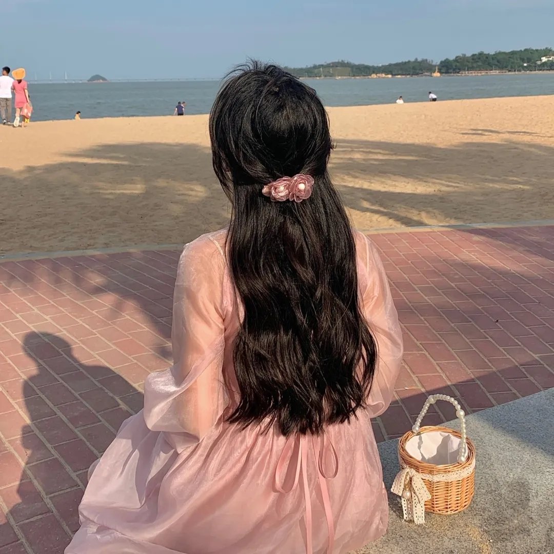 小鼓女